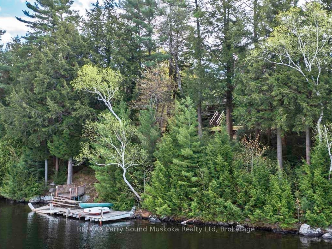33 HOUSTON LANE, Otter Lake