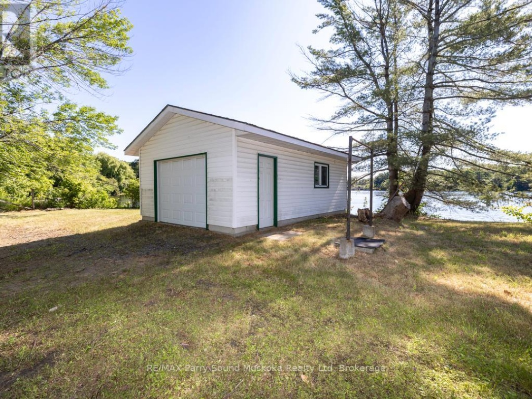 149 WILLIAM STREET, Seguin River