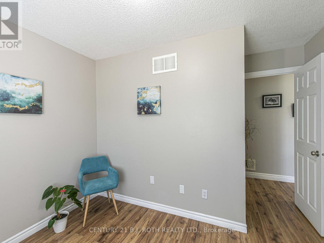 7576 CRONK SIDE ROAD, 