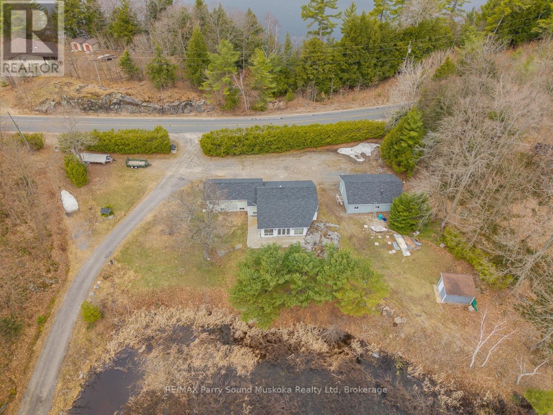 92 BLUE LAKE ROAD, Murdock Lake