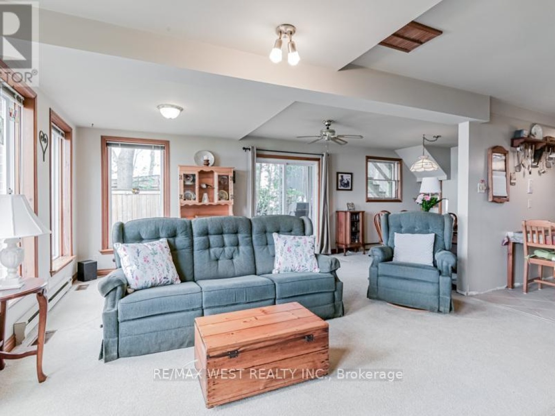 4669 ANDERSON AVENUE, Lake Simcoe