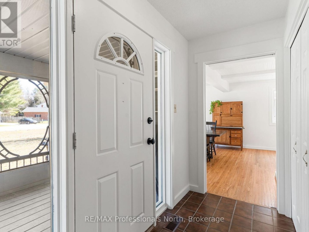 16 HIGHLAND GATE BOULEVARD, Minden Hills (Anson)
