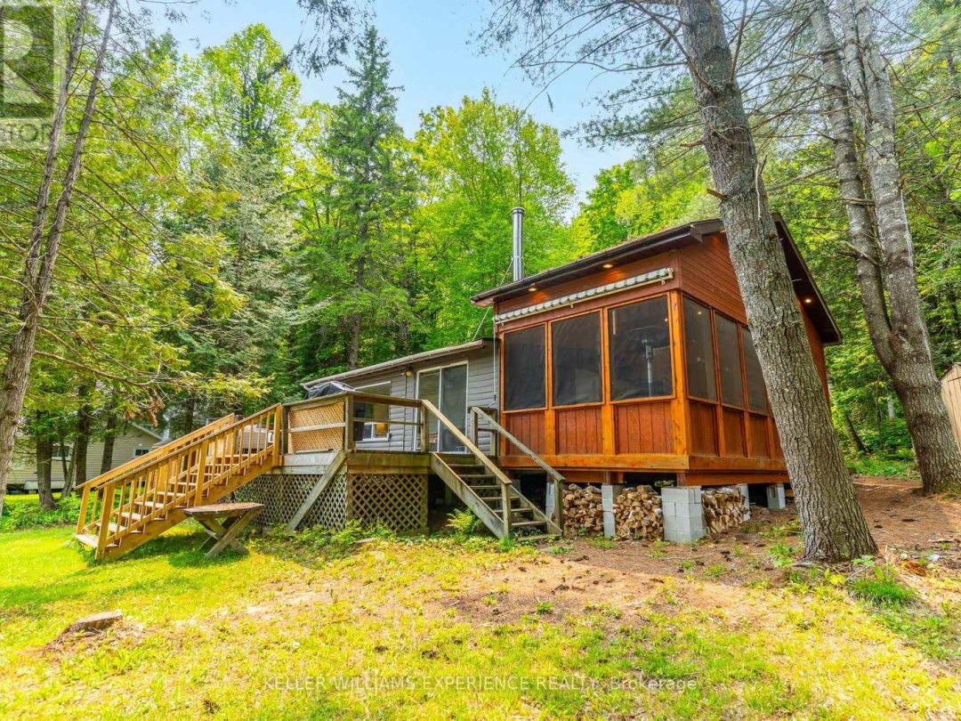 1049 ELSIE BAY DRIVE, Horseshoe Lake