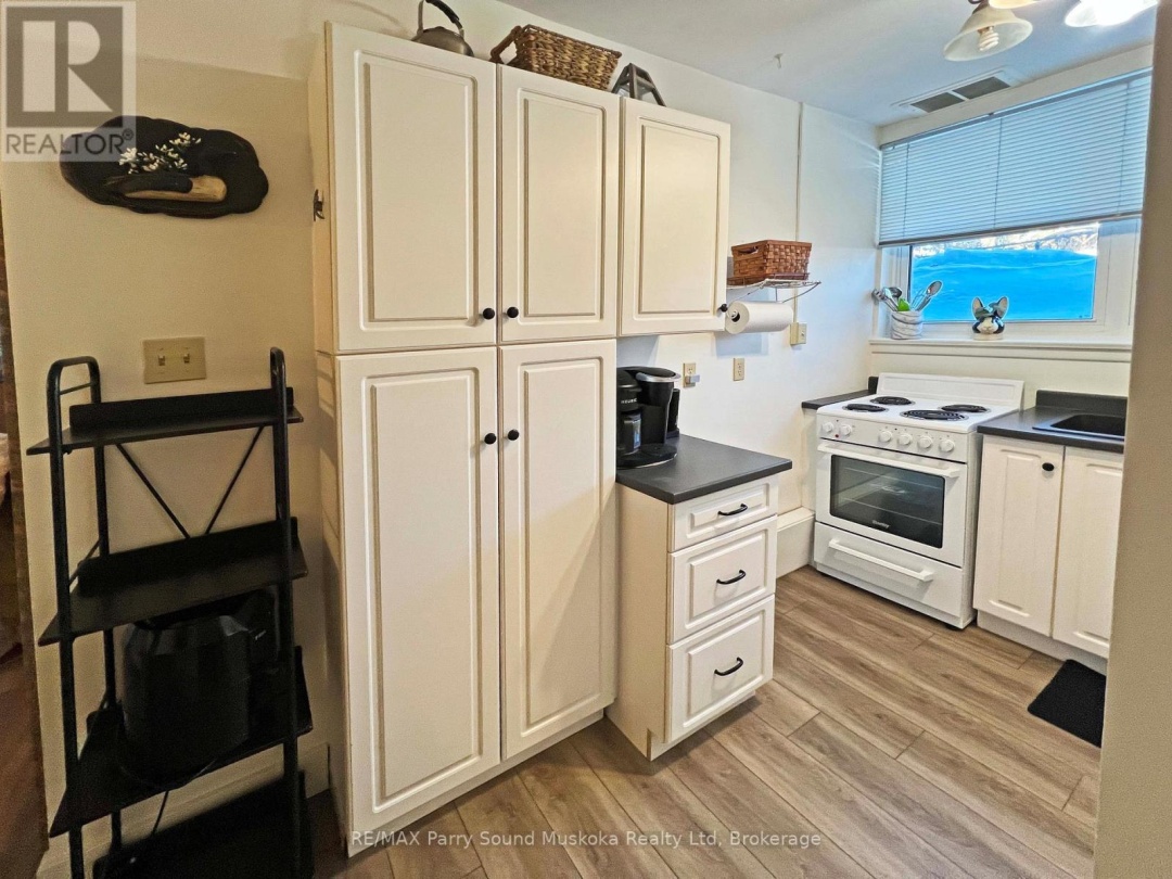 4 - 118 ISABELLA STREET, Parry Sound
