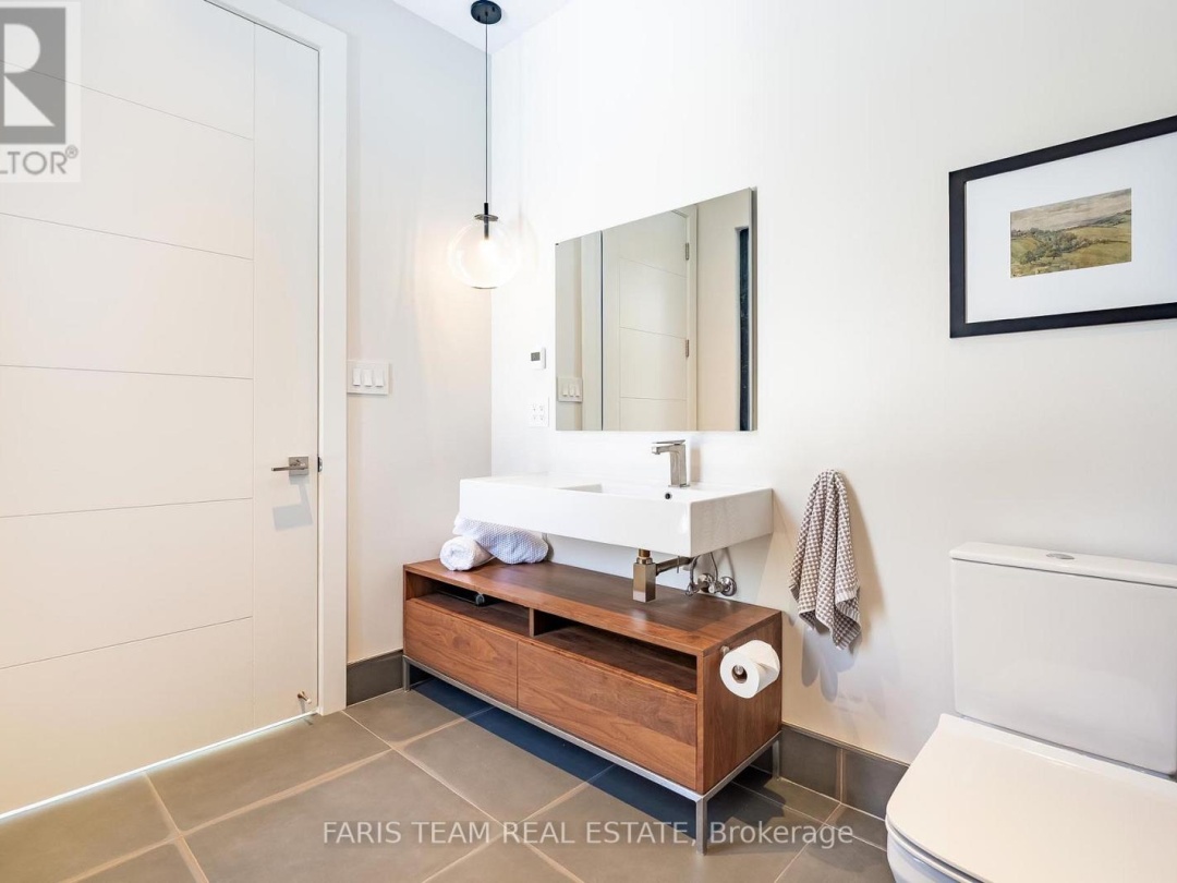 3870 DARLING ISLAND ROAD, Gloucester Pool