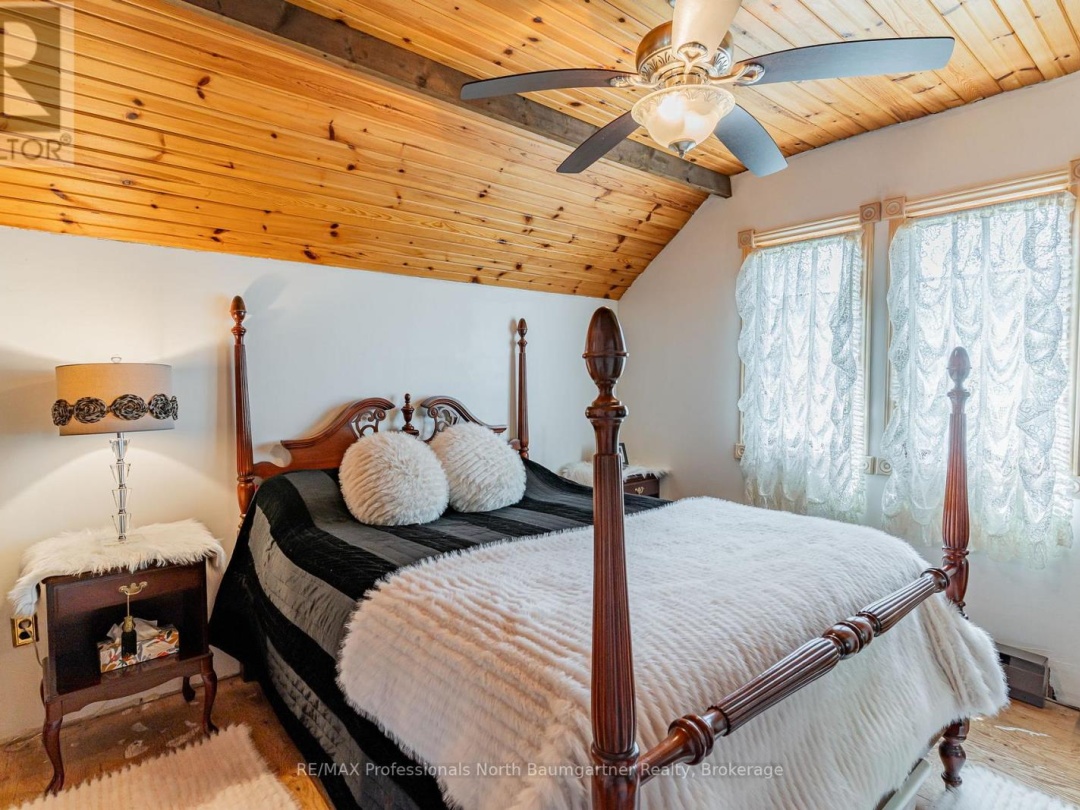 1065 CLOVERLEAF ROAD, Kennisis River