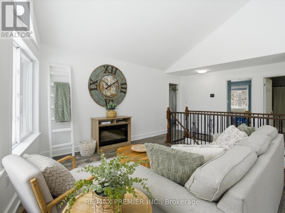 1131 SPRINGDALE PARK ROAD, North Branch Muskoka River
