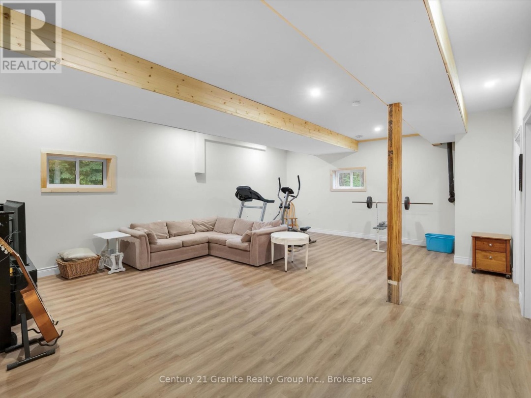 2302 Buckslide Road, Algonquin Highlands (Stanhope)