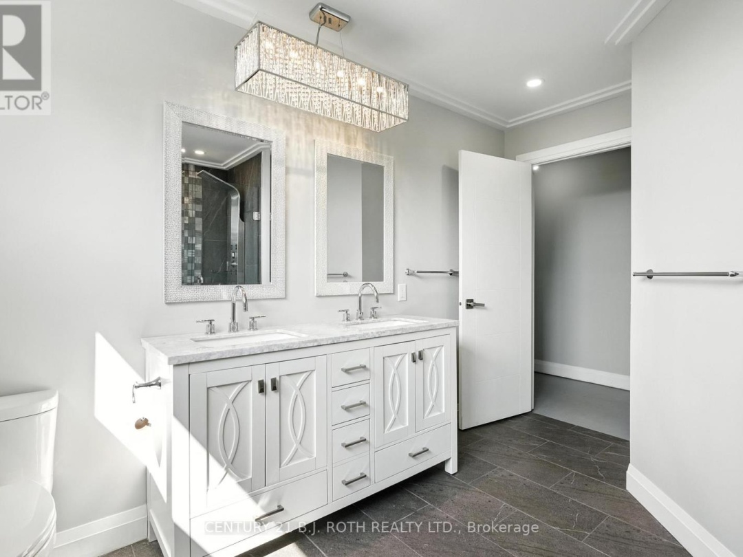 3510 BRENNAN LINE W, 