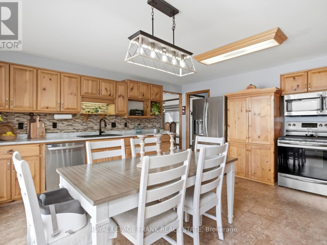 106 STARR BOULEVARD, Lake Scugog