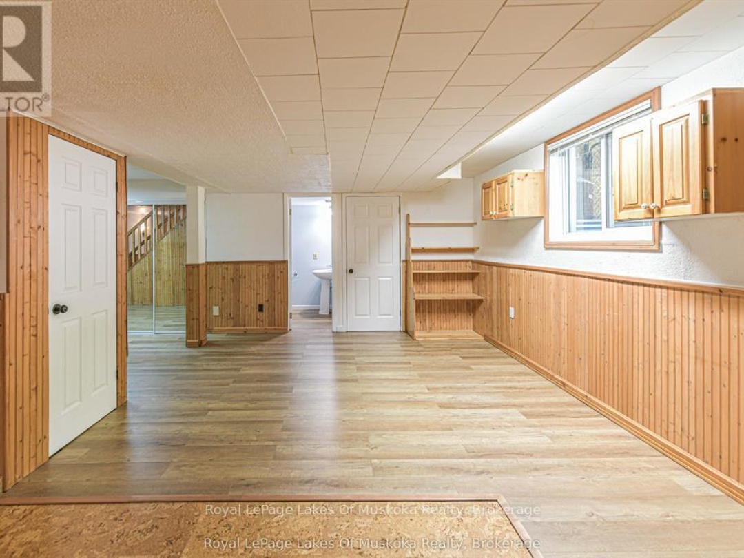 115 DOUGLAS STREET, Gravenhurst (Muskoka (S))