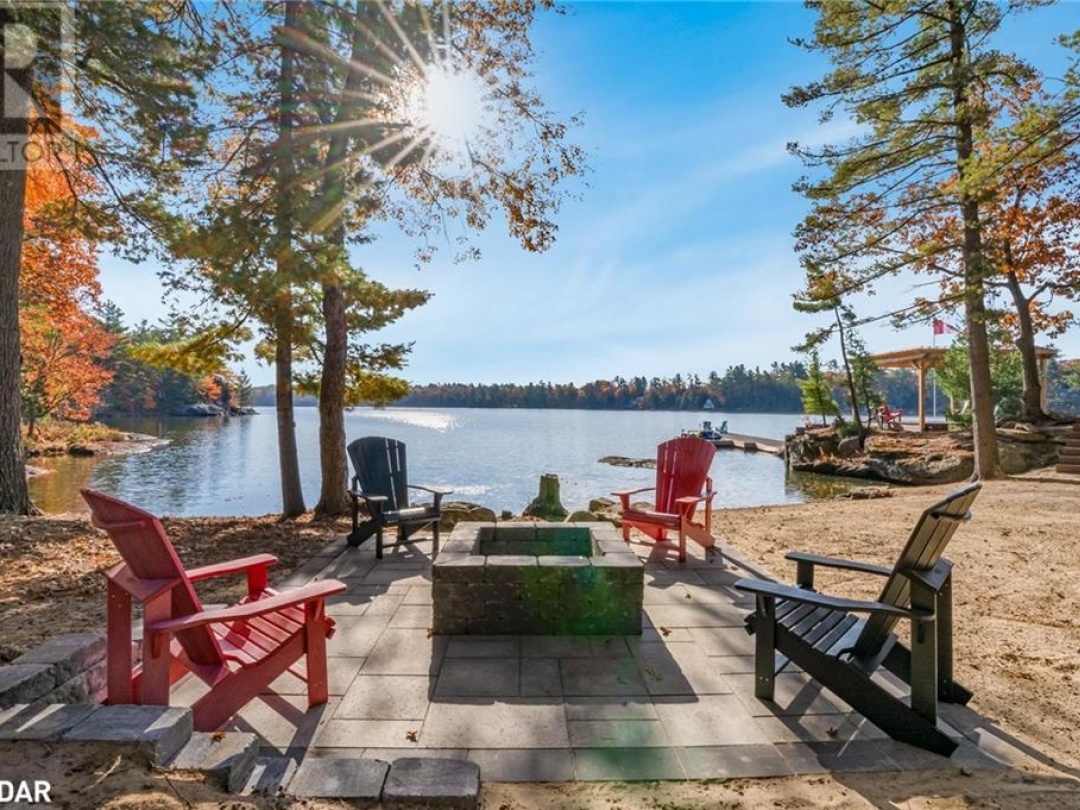 4245 Delta Road, Sparrow Lake