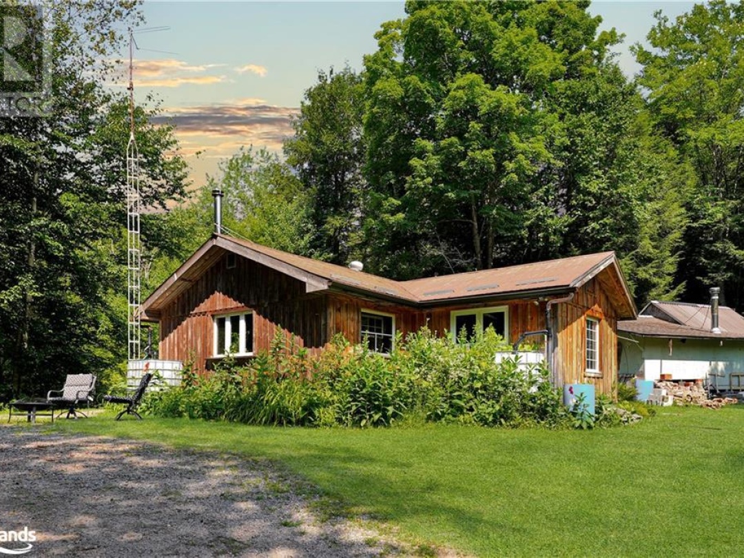 1842 Buckslide Road, Algonquin Highlands