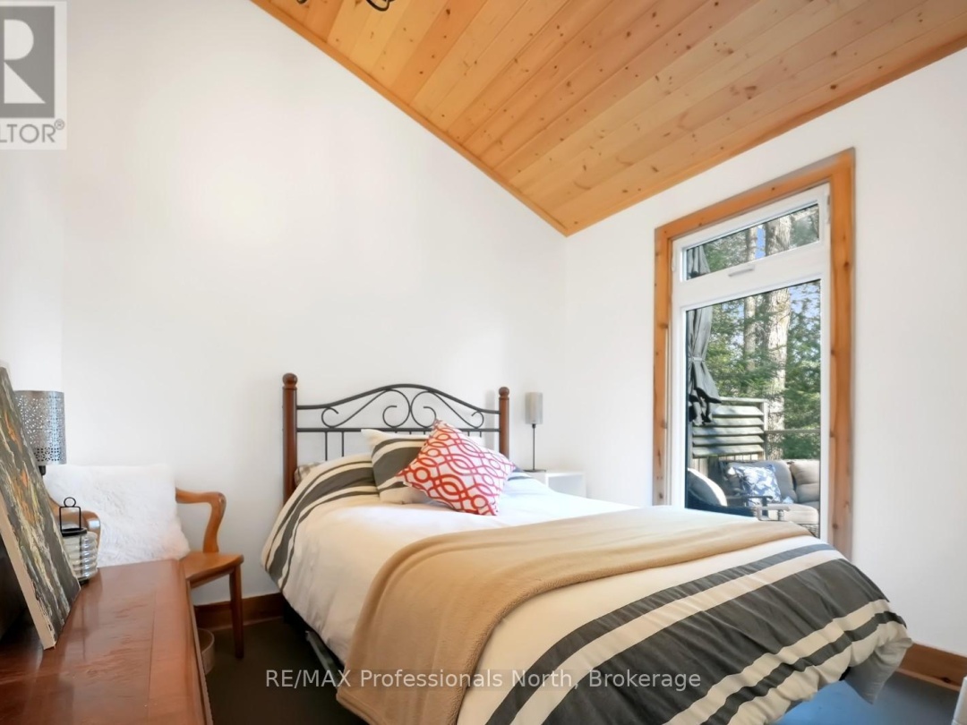 1107 PLUTO TRAIL, Boyne Lake