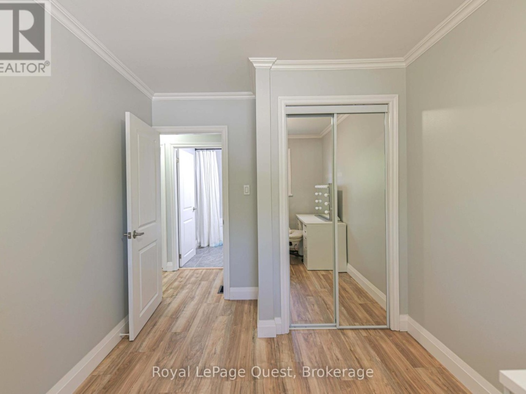 401 MISSISSAGA STREET W, 
