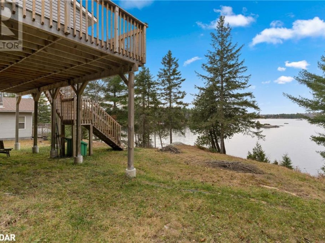 11 Nickles Cove Road, Whitestone Lake