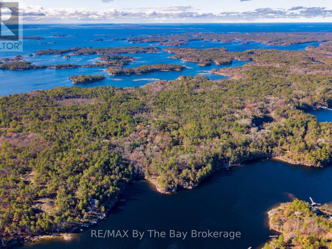 LOT 1 ISLAND 1810/BONE ISLAND, Georgian Bay