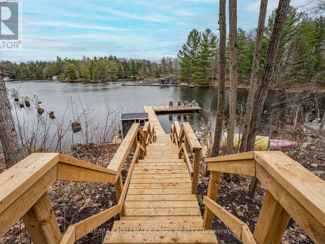 3285 ROCKCLIFFE COURT, Gloucester Pool