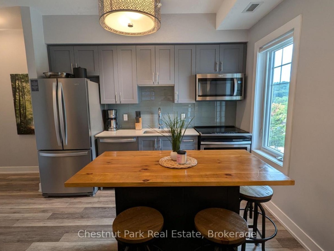 316 - 25 PEN LAKE POINT ROAD, Peninsula Lake