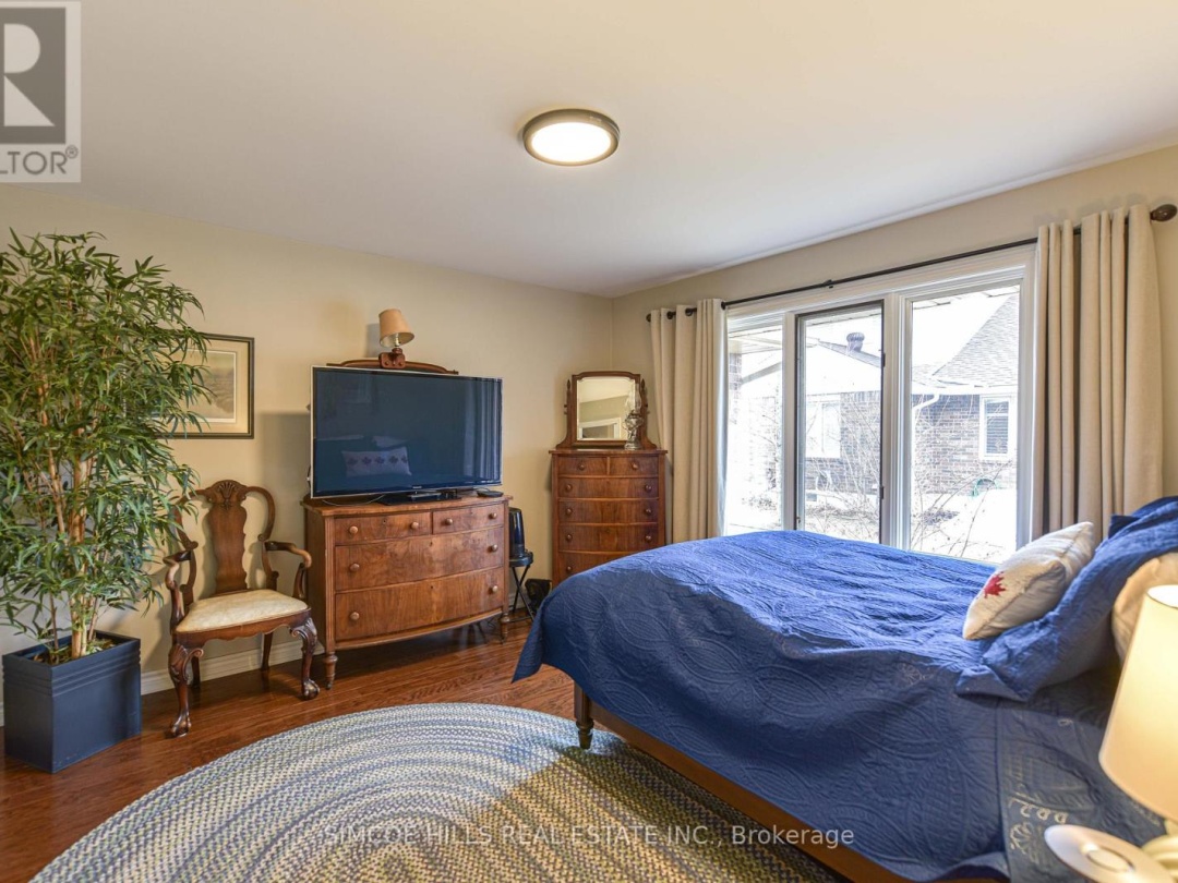 425 - 40 MUSEUM DRIVE, 