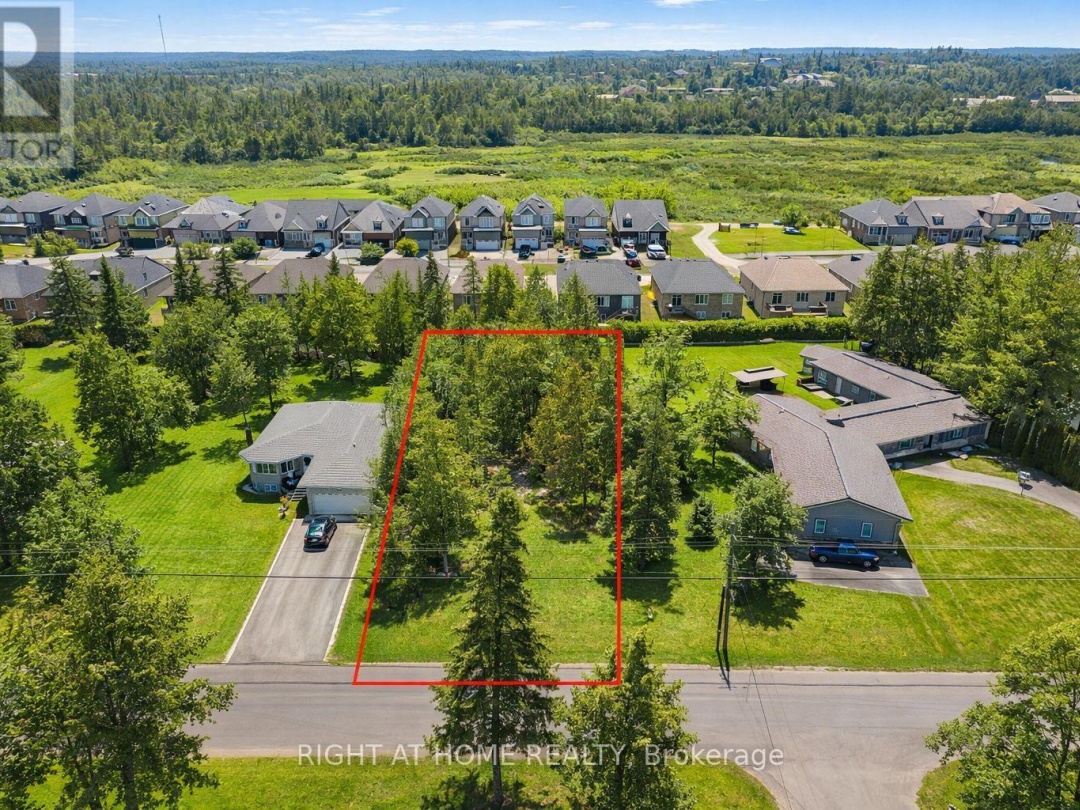 239 FRONT STREET W, Kawartha Lakes (Bobcaygeon)