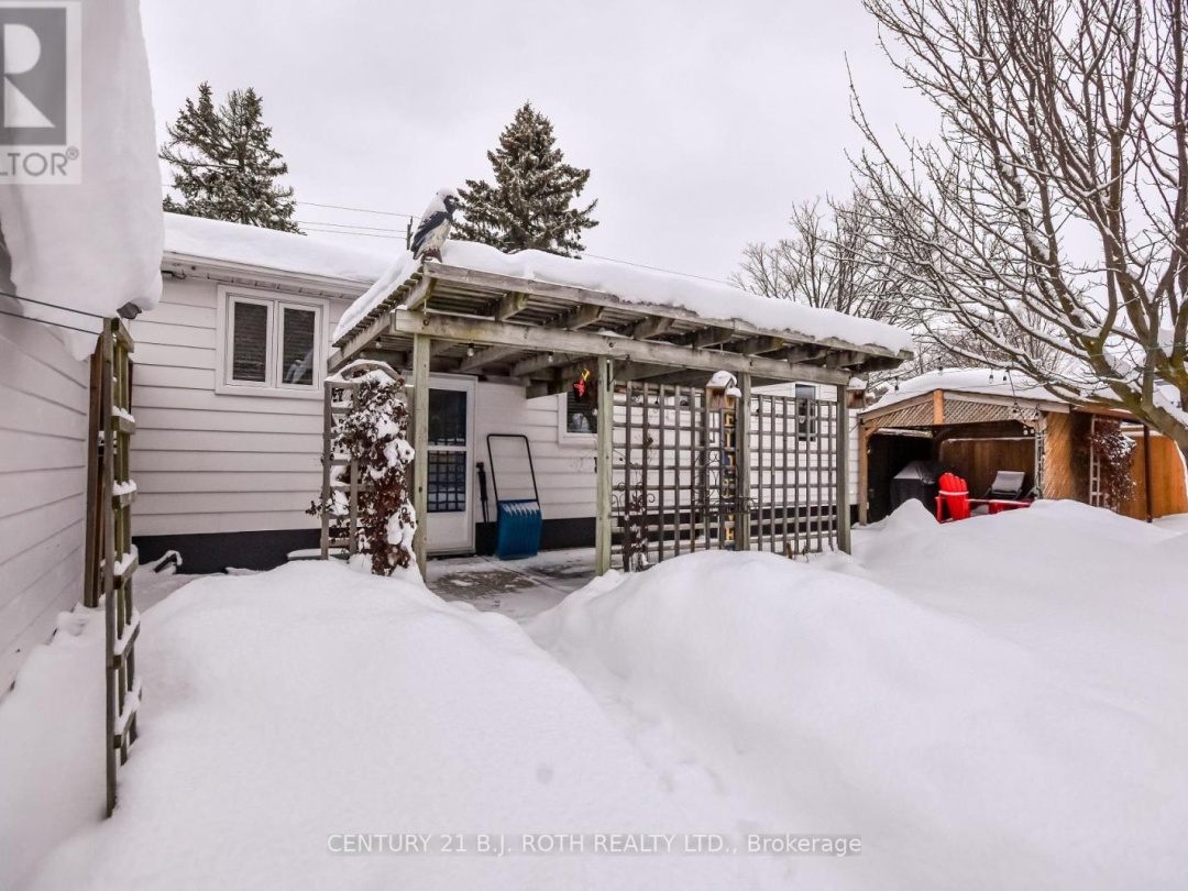 51 Fittons Road W, Orillia