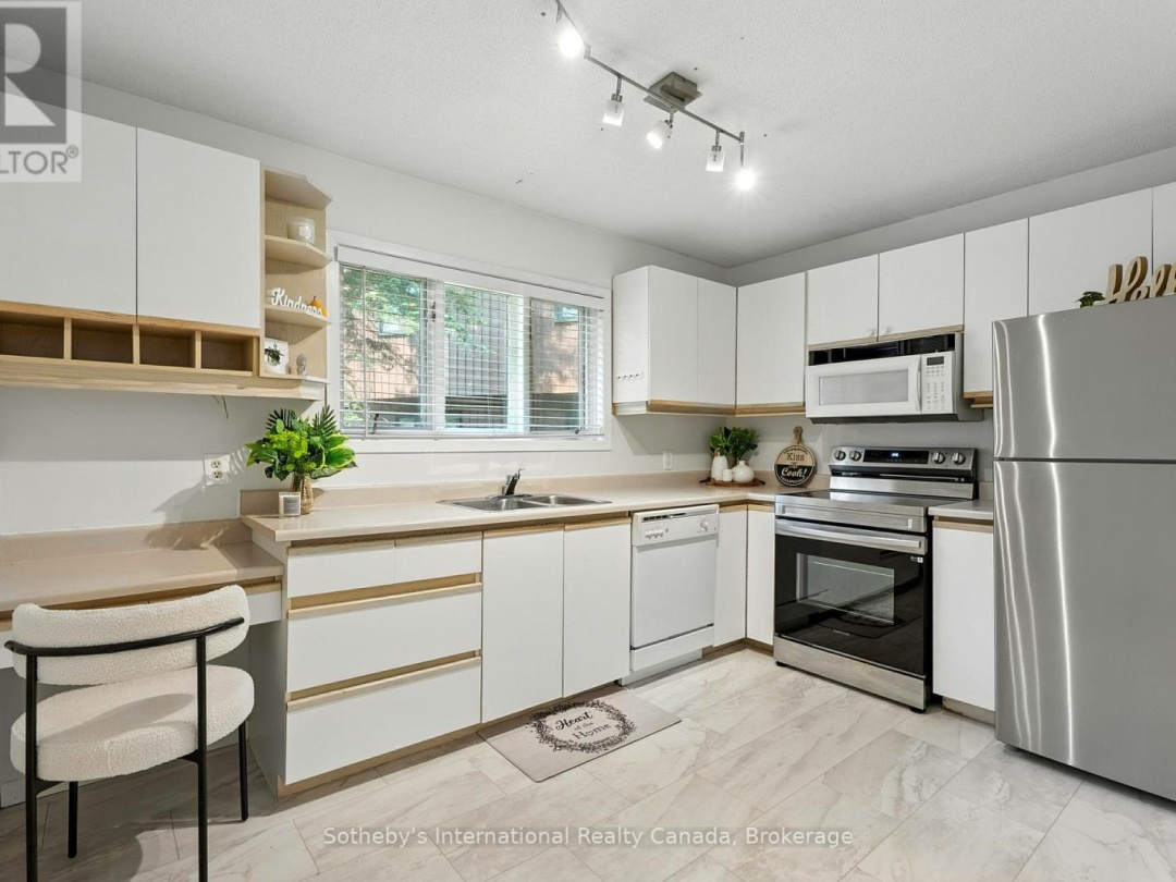 49 SOUTHBANK DRIVE, 