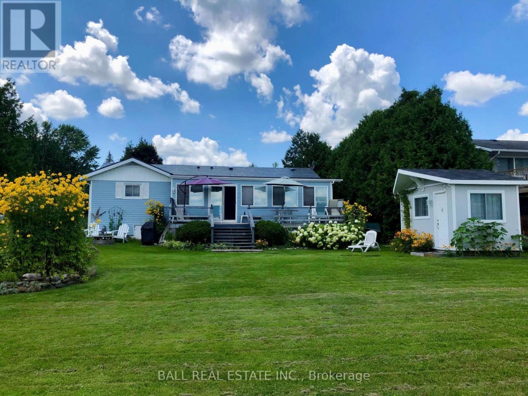 11 LAKEVIEW CRESCENT, Pigeon Lake