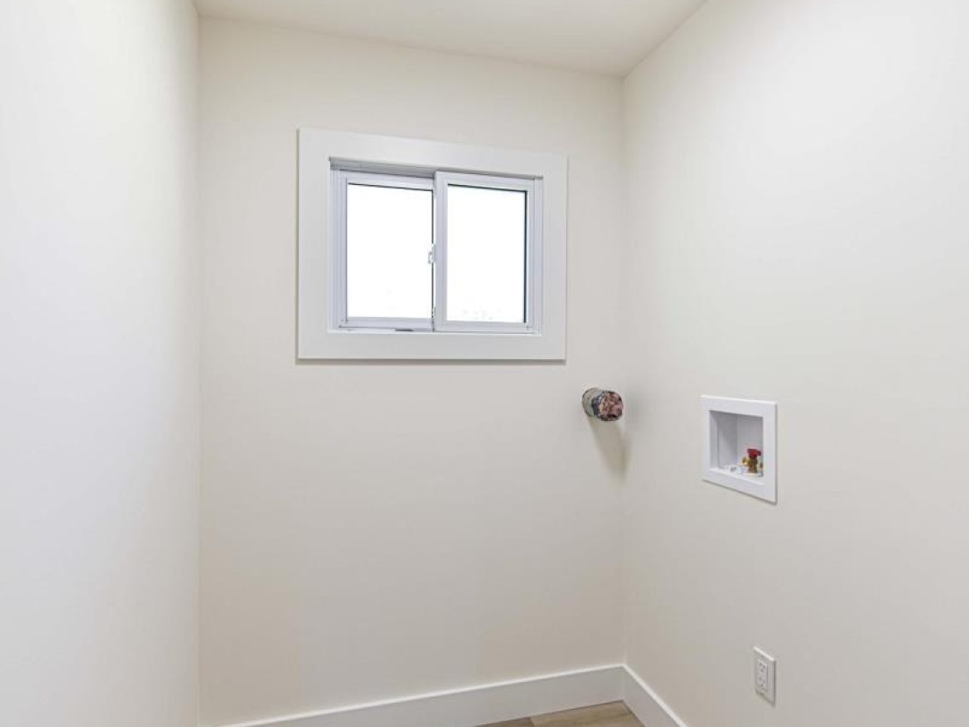 571 HIGH STREET, 