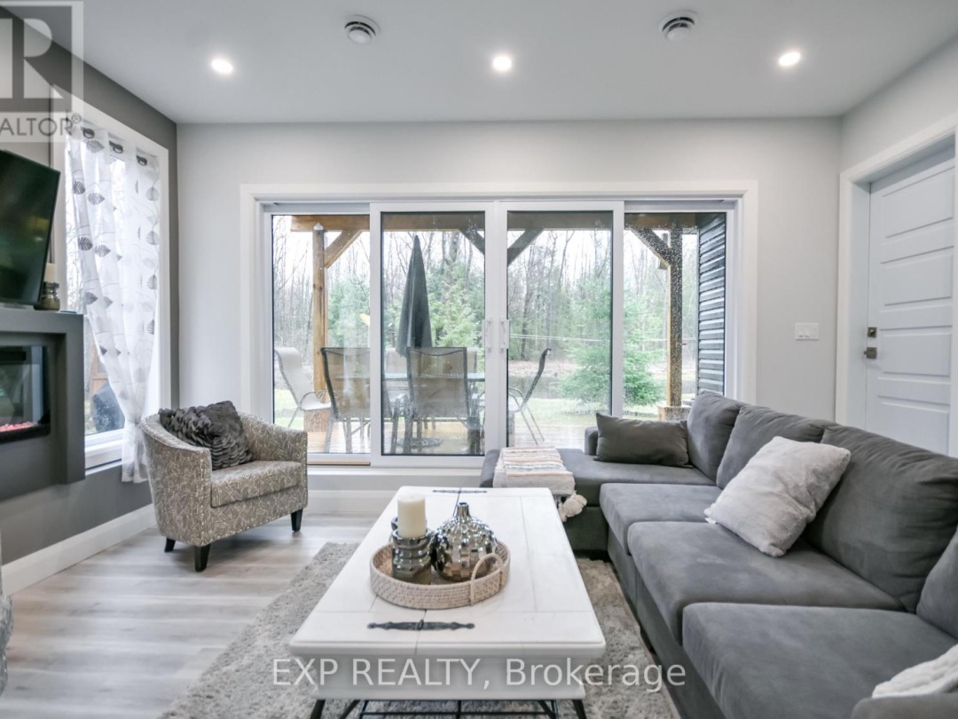 39 BECKETTS SIDE ROAD, Tay