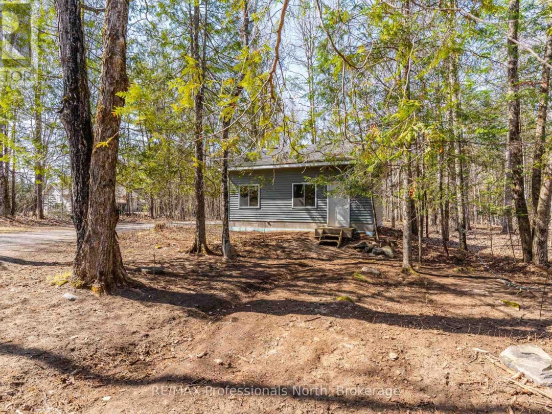 1048 ELK DRIVE, Glen Lake