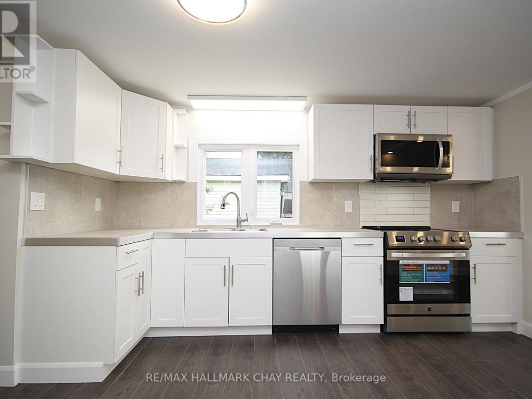 4064 ASH CRESCENT, Severn
