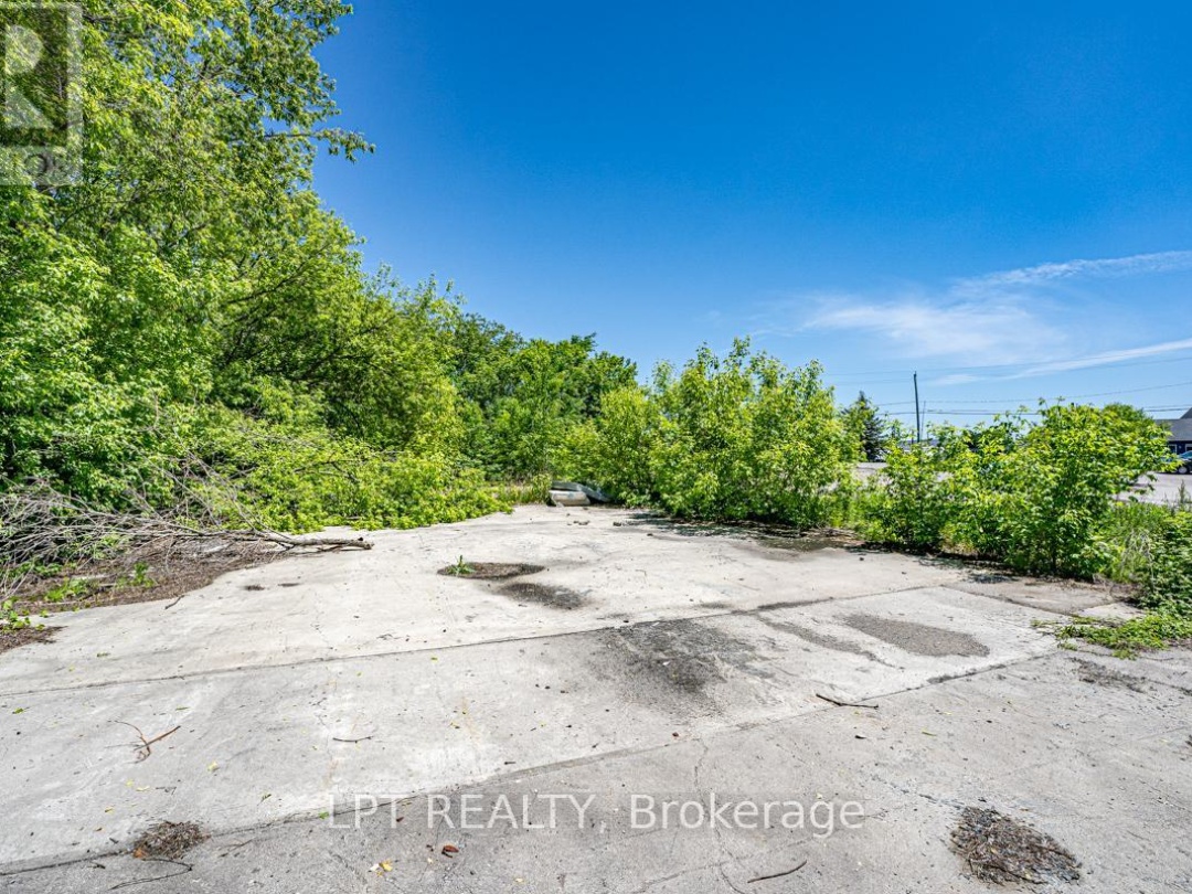 232 MAIN STREET, Kawartha Lakes (Bobcaygeon)