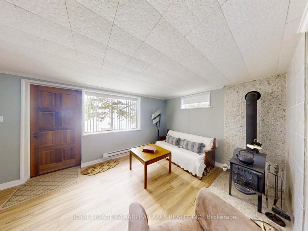 92 ALSOPS BEACH ROAD, Lake Simcoe