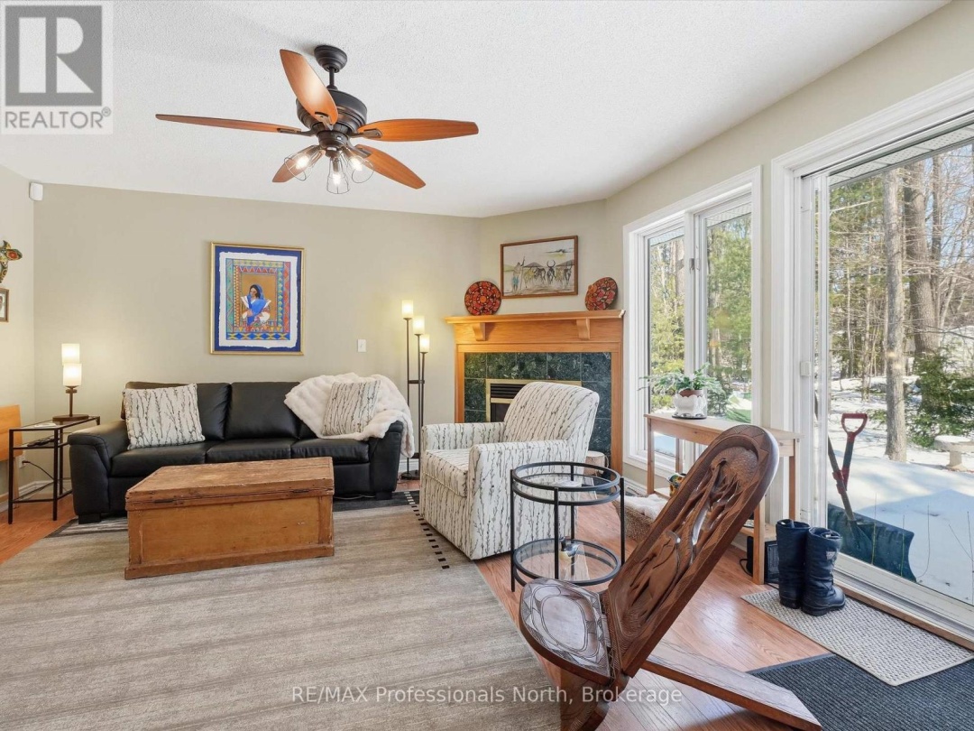 31 THE GRANITE BLUFF, Bracebridge (Macaulay)