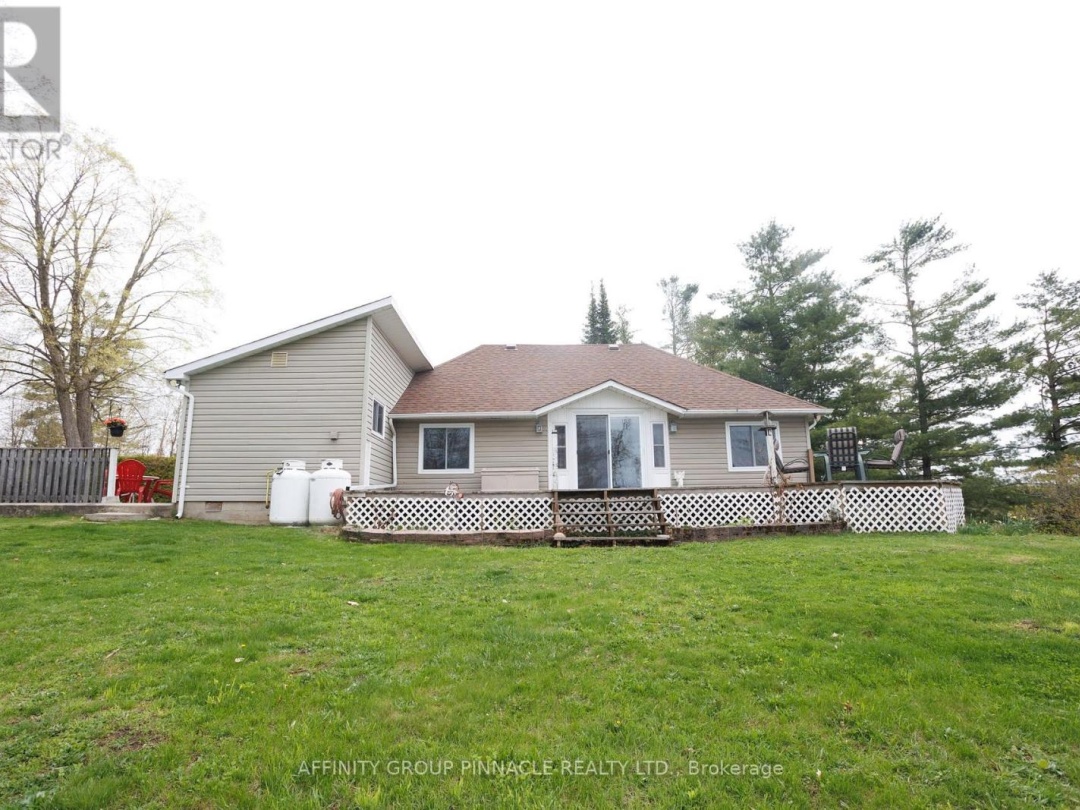 106 COLDSTREAM ROAD, Rosedale Lake