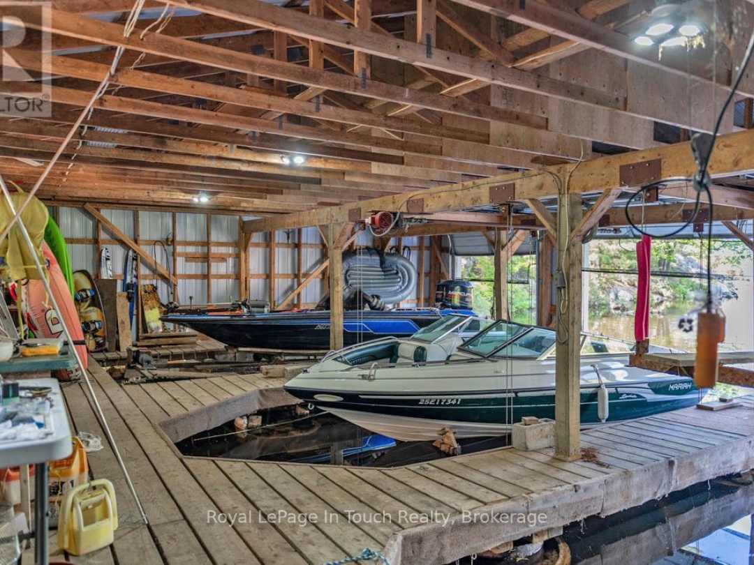 285 CROOKED BAY ROAD, Georgian Bay (Baxter)