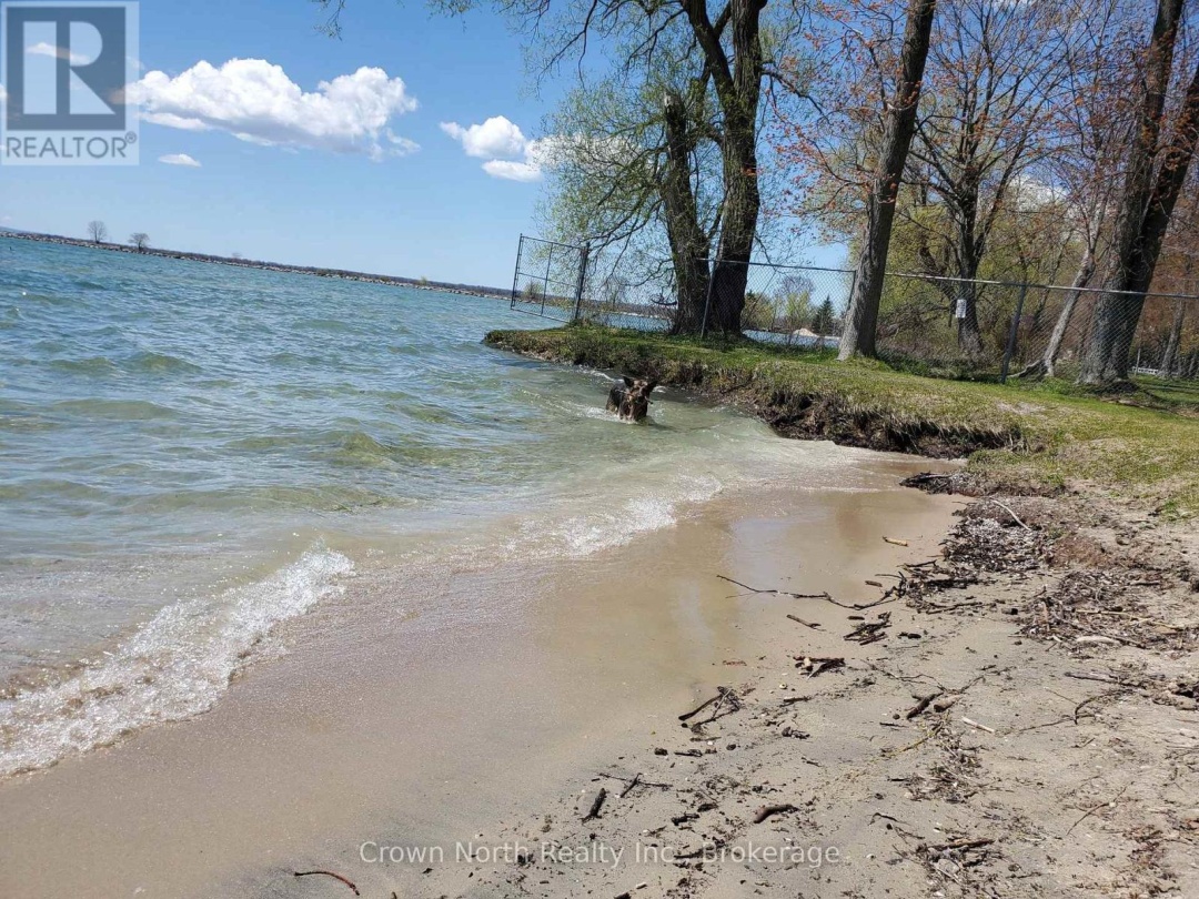 39 TURTLE PATH, Lake Simcoe