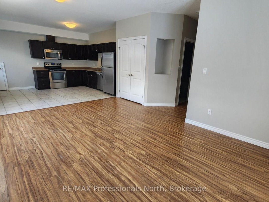 19 DUNCAN STREET E, Huntsville (Chaffey)
