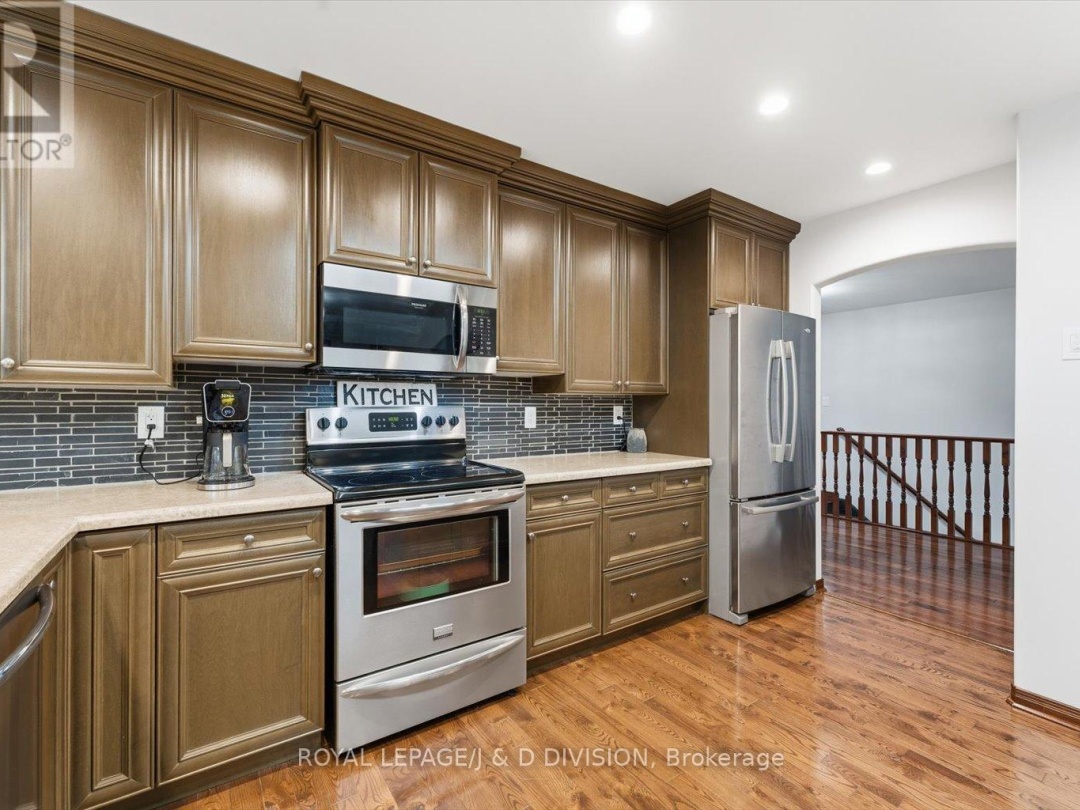 2925 PINECONE TRAIL, 