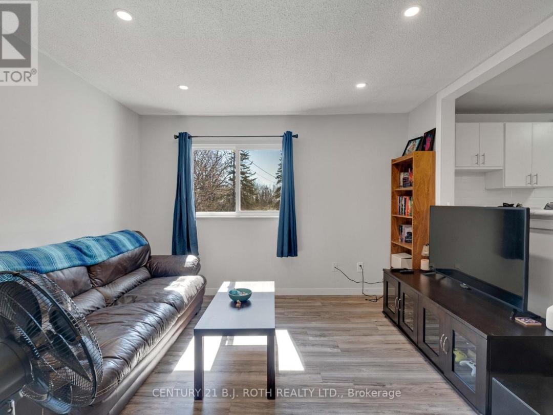 184 BORLAND STREET E, Orillia