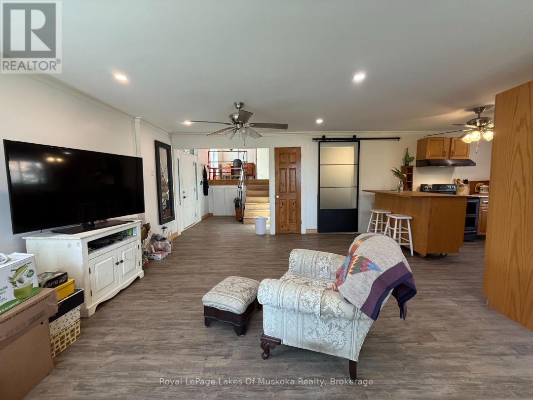 48 KITCHEN ROAD S, 
