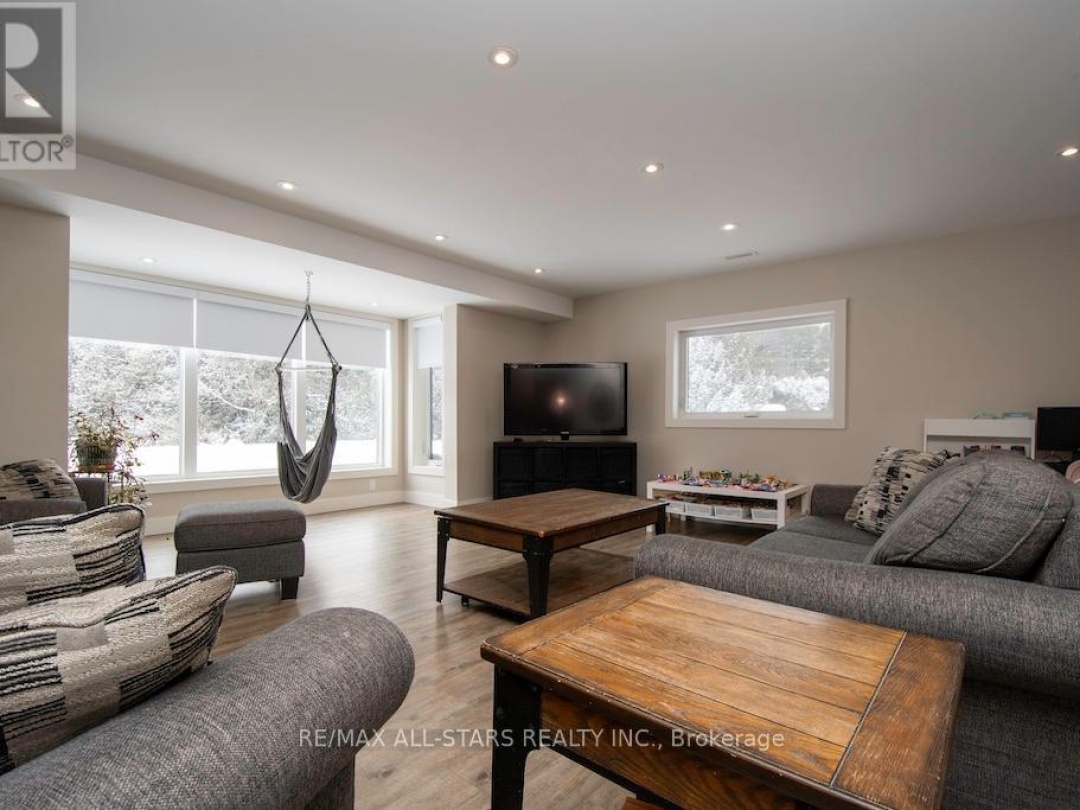 829 PEACE ROAD, Kawartha Lakes (Emily)