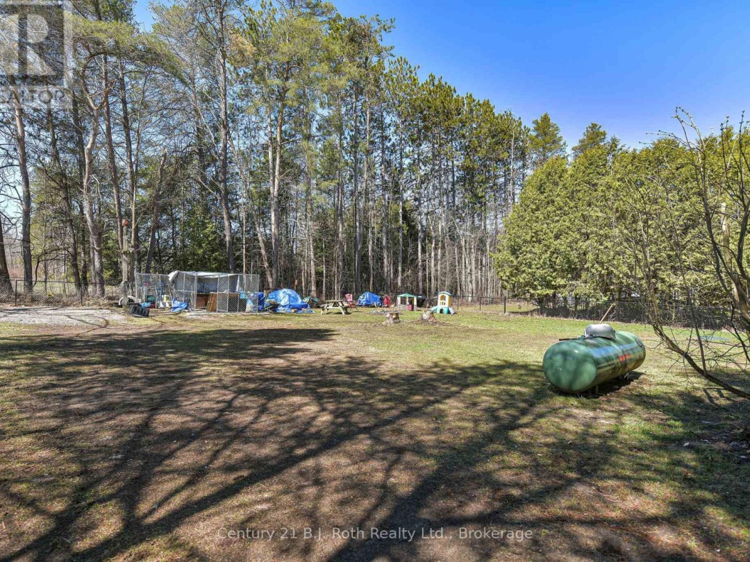 2352 REEVES ROAD, Tay