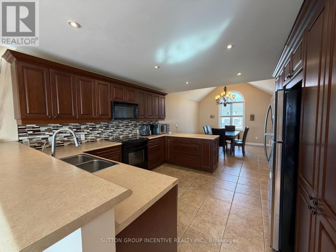 10 MISTY COURT, Lake Simcoe