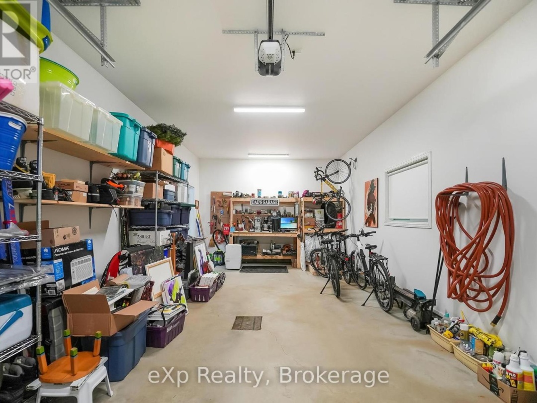 2978 KASHAGAWIGAMOG LAKE ROAD, 