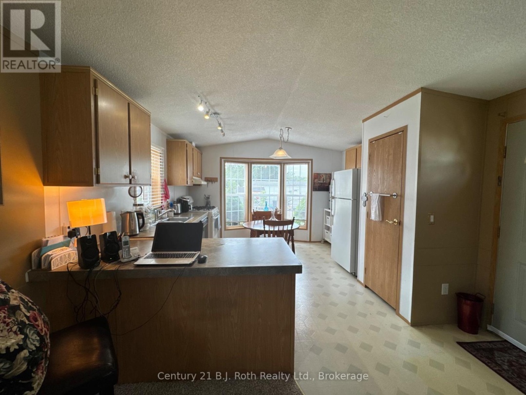 4105 SPRUCE ROAD, 