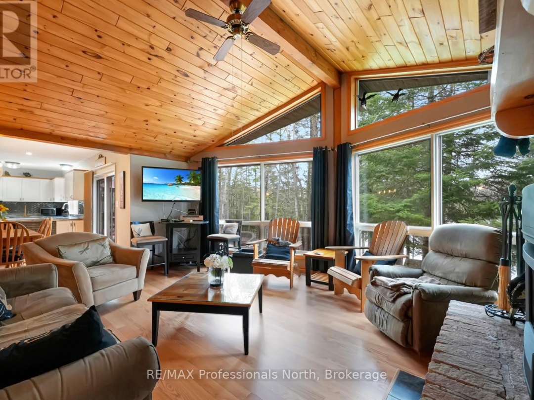 1157 BETWEEN LAKES TRAIL, Soyers Lake