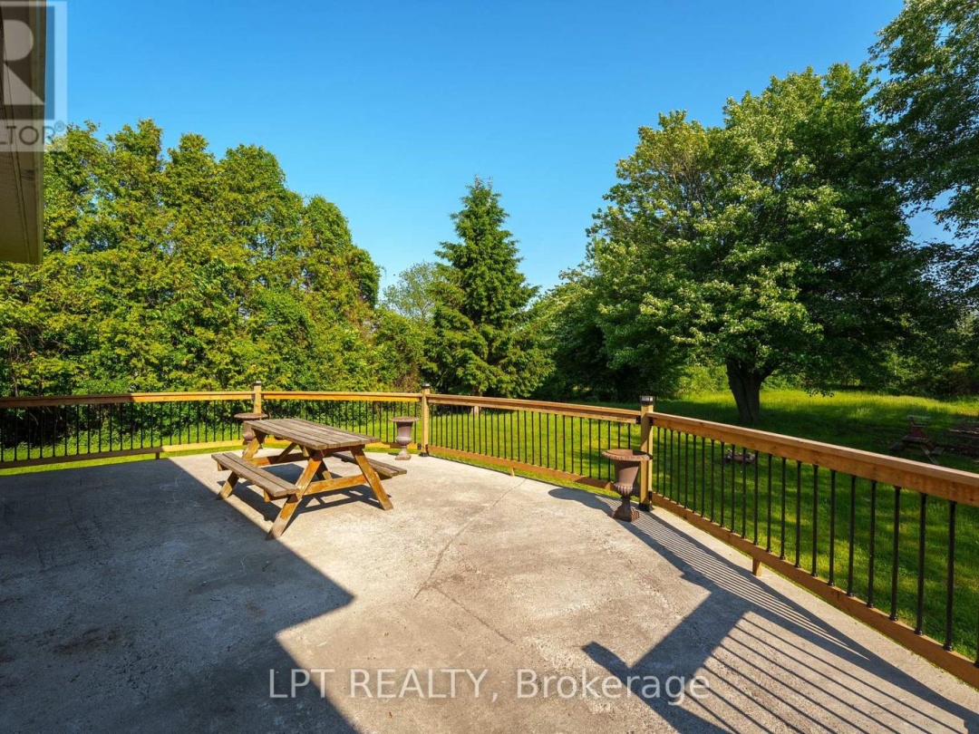 B130 DURHAM REGIONAL 23 ROAD, Brock (Beaverton)