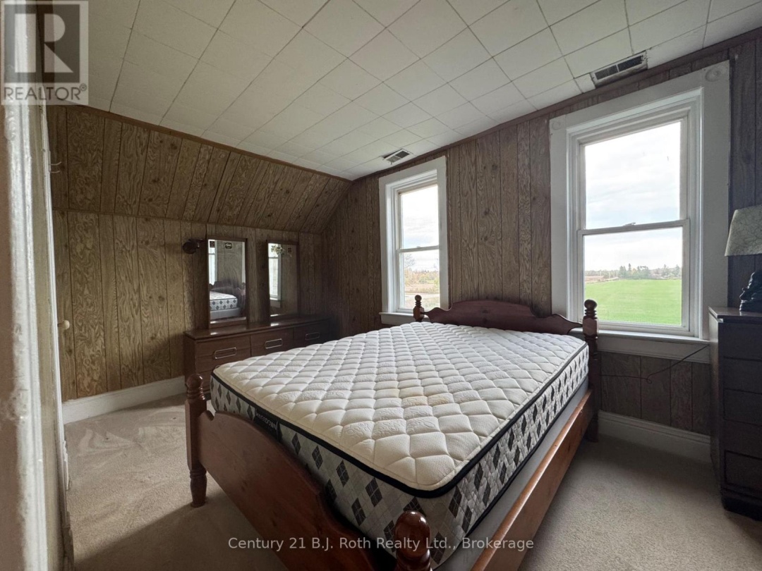 1767 10 CONCESSION, 